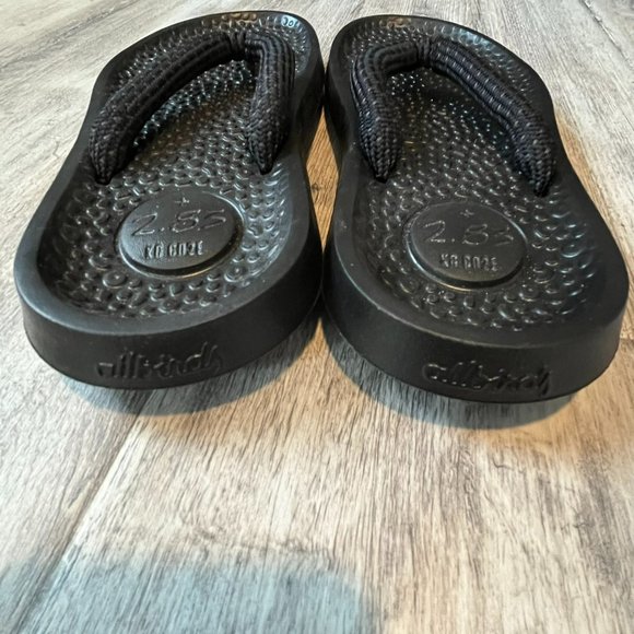 Allbirds Tree Skippers (Blue) + free bonus Sugar Zeffers (Black), W's US 6 - Picture 13 of 15